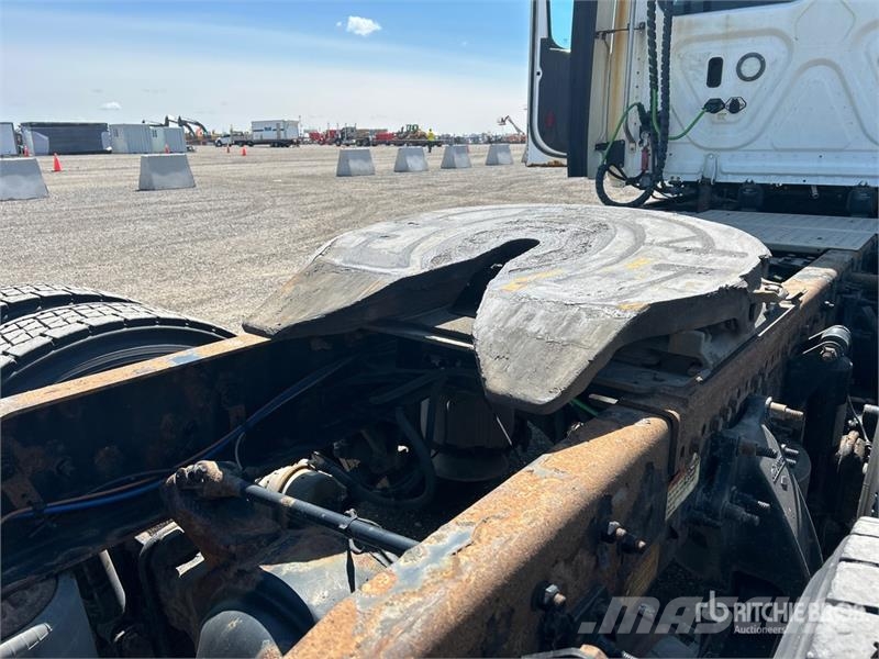Freightliner Cascadia 126 Tractor Units