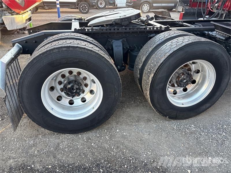 Freightliner Cascadia 126 Trekkers