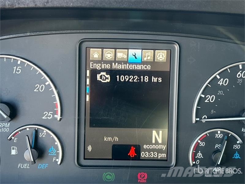 Freightliner Cascadia 126 وحدات الجر