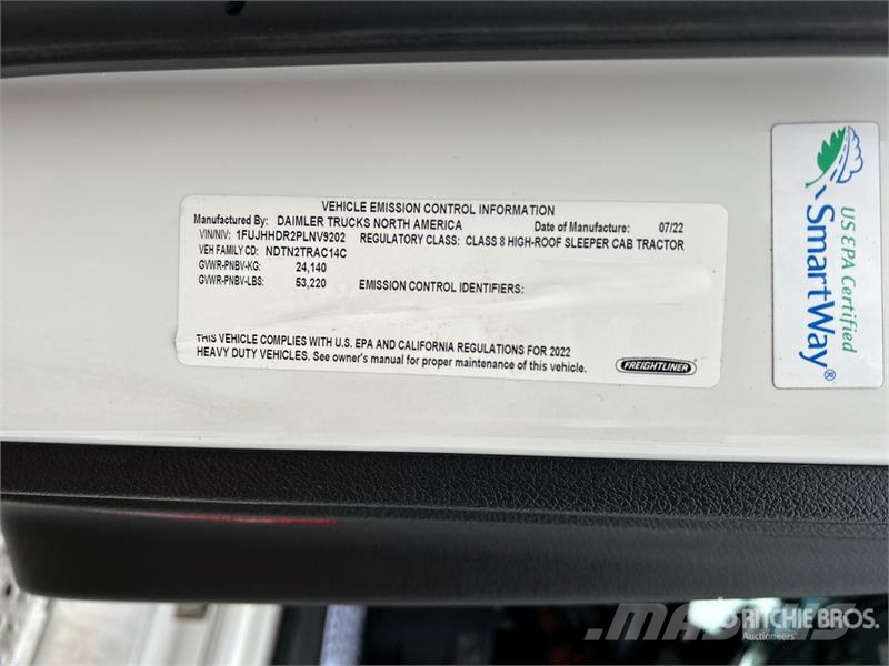 Freightliner Cascadia 126 وحدات الجر