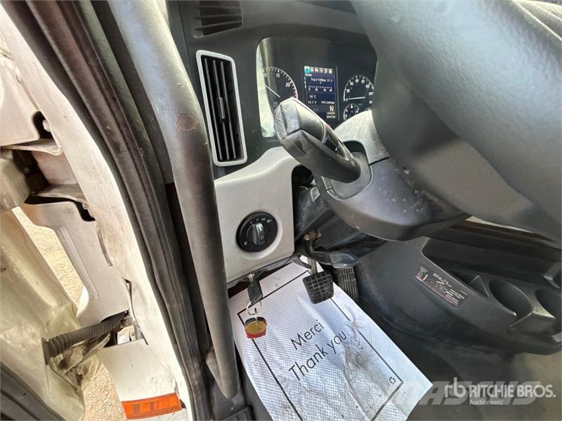 Freightliner Cascadia 126 Truck Tractor Units