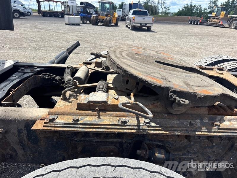 Freightliner Cascadia 125 6x4 T/A Sleeper Truck Tractor Motrici e Trattori Stradali
