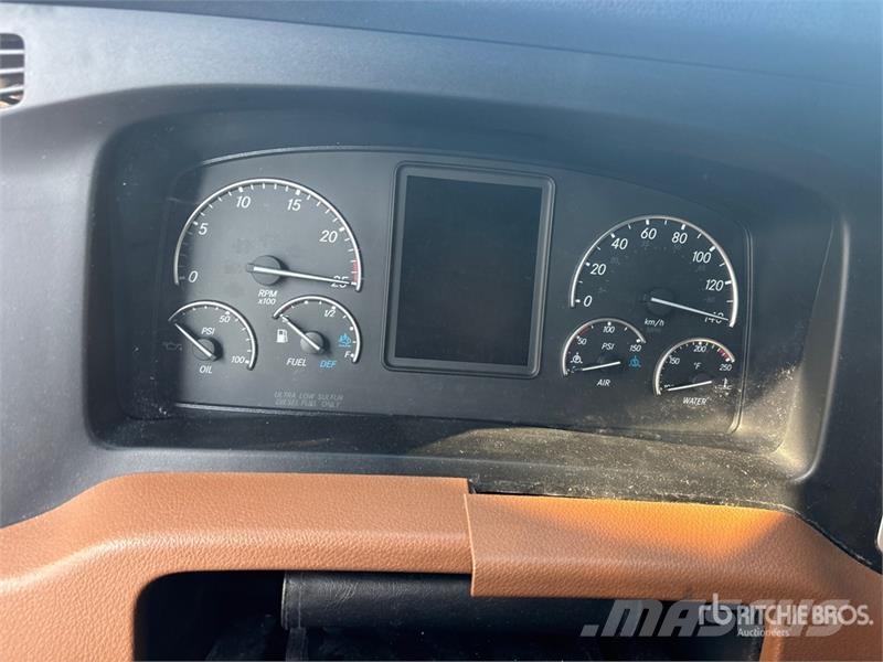 Freightliner Cascadia 126 Naudoti vilkikai