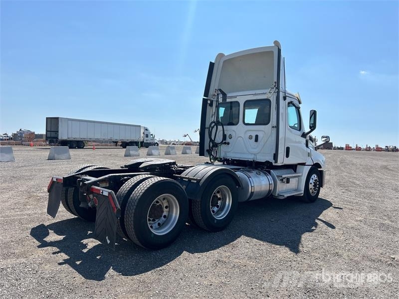 Freightliner Cascadia 126 Tracteur routier
