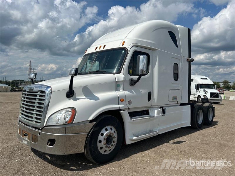 Freightliner Cascadia 125 6x4 T/A Sleeper Truck Tractor Truck Tractor Units