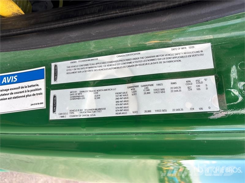 Freightliner Cascadia 126 6x4 T/A Sleeper Truck Tractor Тягачі