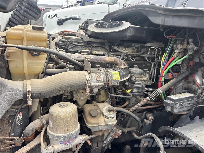 Freightliner Cascadia 125 曳引機組件