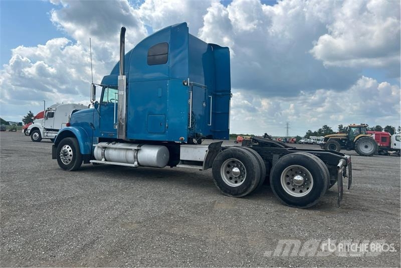 Freightliner Classic 120 Vetopöytäautot