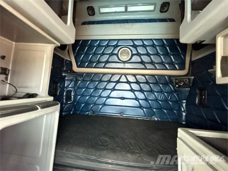 Freightliner Classic 120 Vetopöytäautot