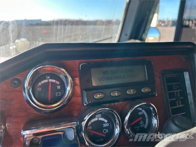 Freightliner Classic 120 Седельные тягачи