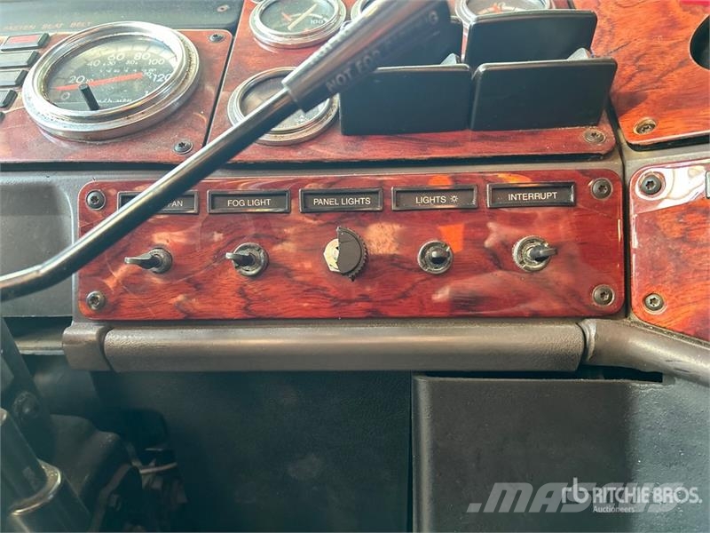 Freightliner Classic 120 Седельные тягачи