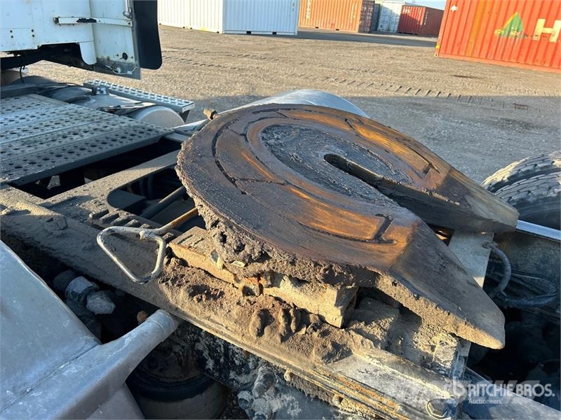 Freightliner Classic 120 Седельные тягачи