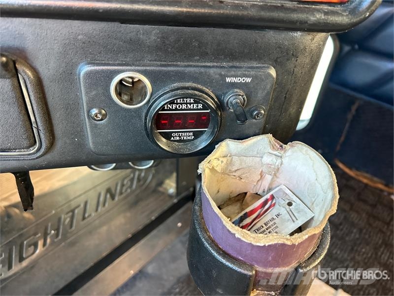 Freightliner Classic 120 Седельные тягачи