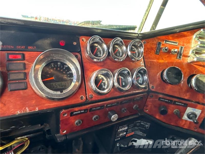 Freightliner Classic 120 Седельные тягачи