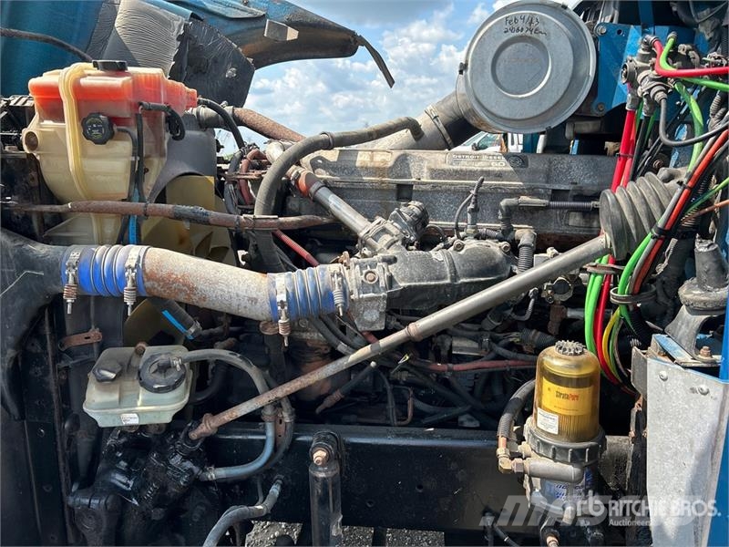 Freightliner Classic 120 Vetopöytäautot