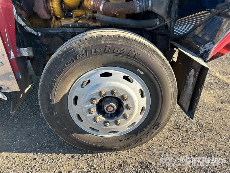 Freightliner Classic 120 Седельные тягачи