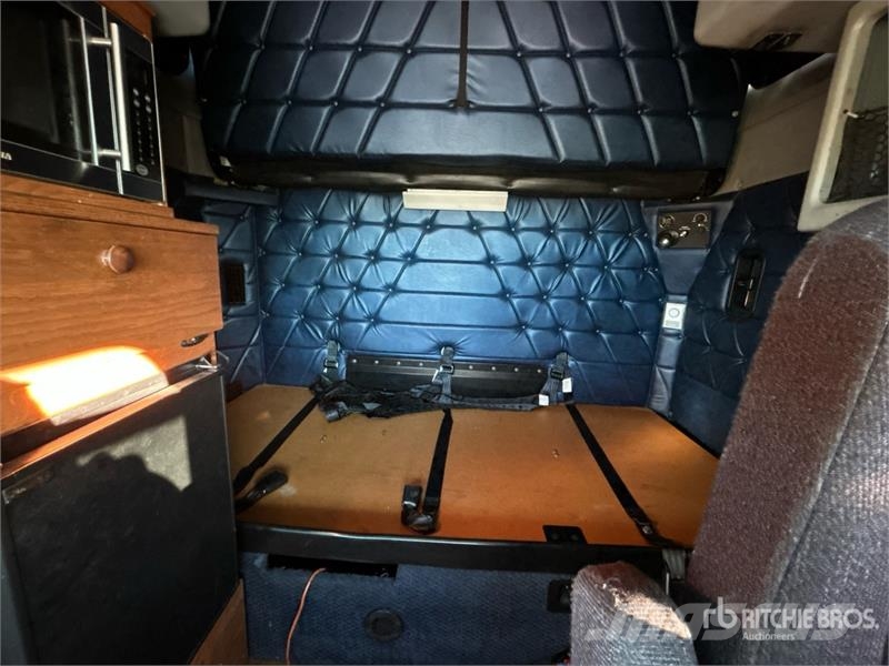 Freightliner Classic 120 Седельные тягачи