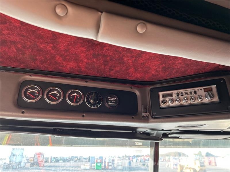 Freightliner Classic 120 Седельные тягачи