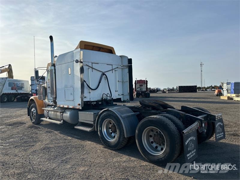 Freightliner Classic 120 Седельные тягачи
