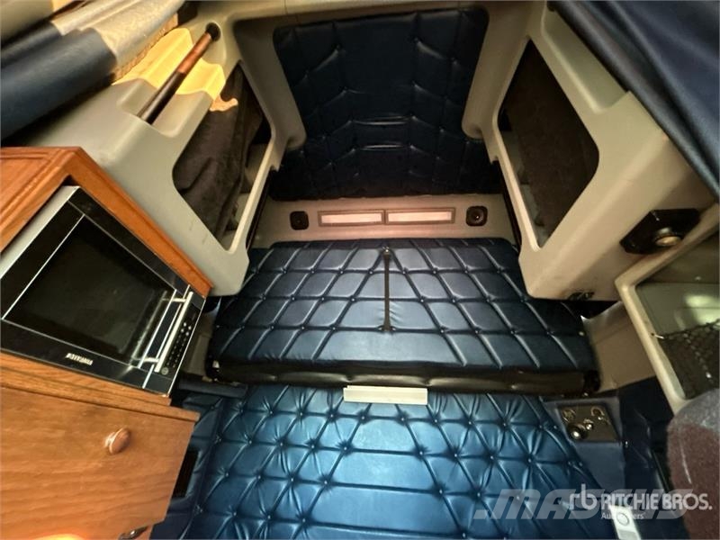 Freightliner Classic 120 Седельные тягачи