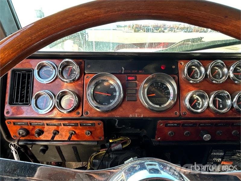 Freightliner Classic 120 Седельные тягачи