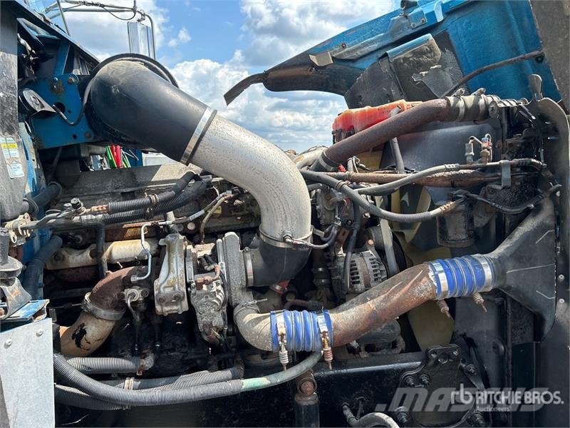 Freightliner Classic 120 Vetopöytäautot