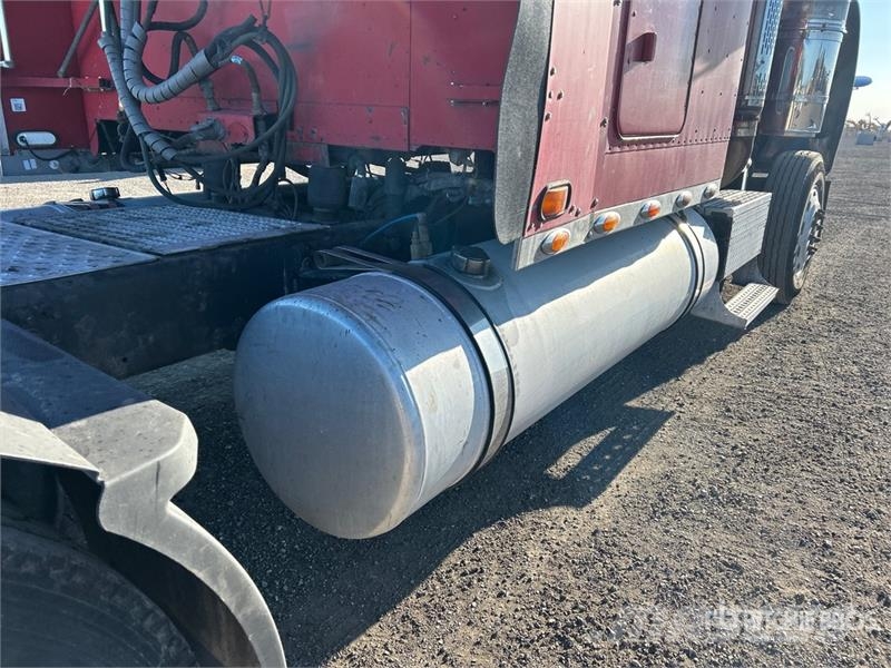 Freightliner Classic 120 Седельные тягачи