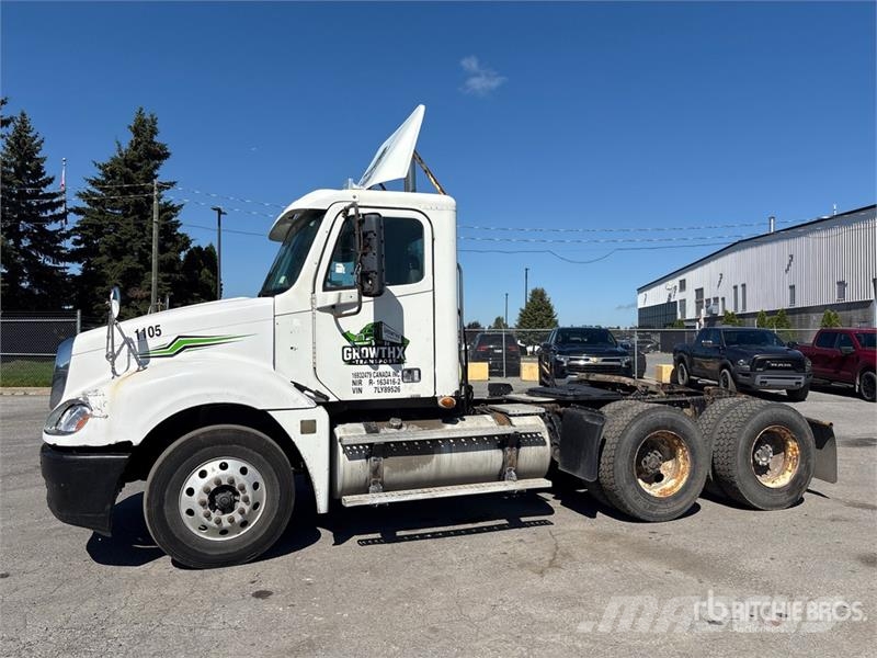 Freightliner Columbia 120 6x4 T/A Day Cab Truck Tractor Tractor Units