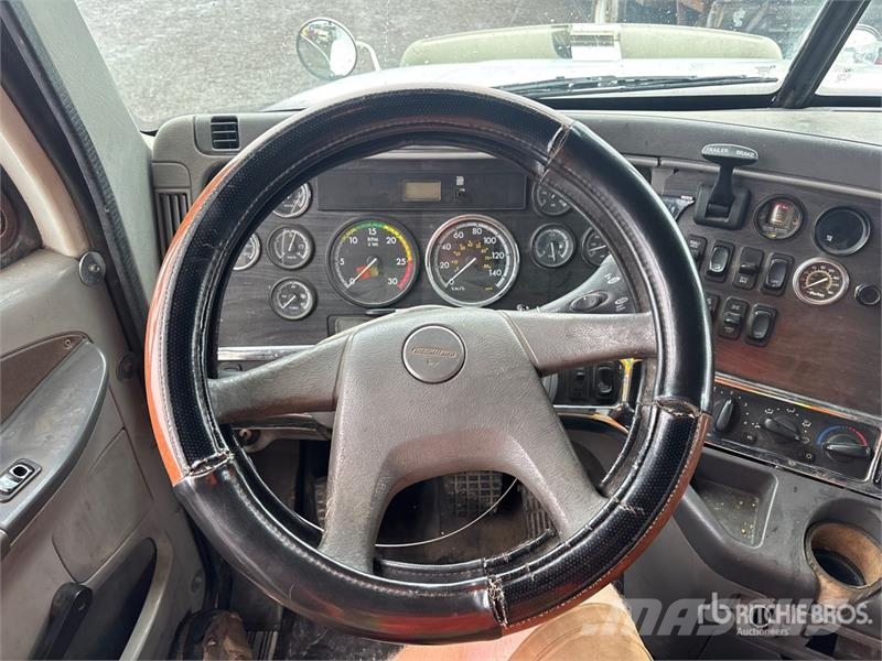Freightliner Columbia 120 6x4 T/A Dump Truck Tippbil