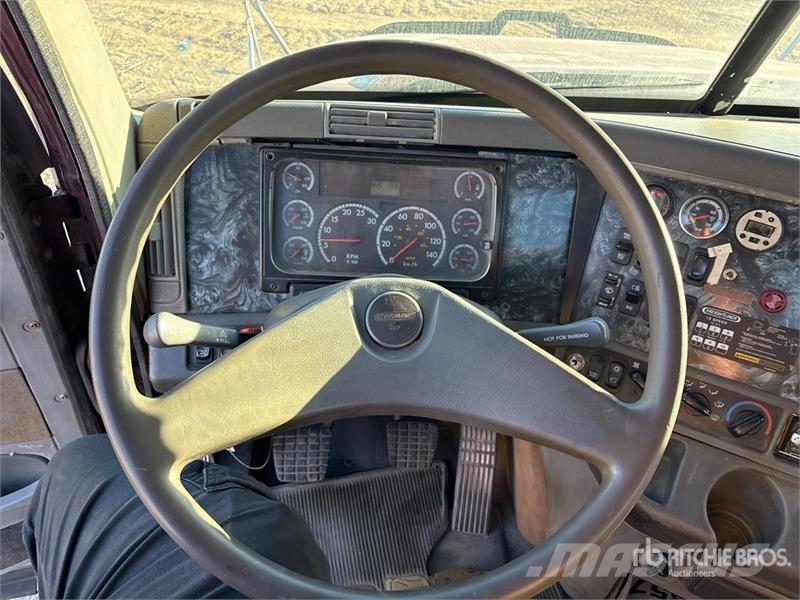 Freightliner Columbia 120 6x4 T/A Day Cab Truck Tractor Naudoti vilkikai