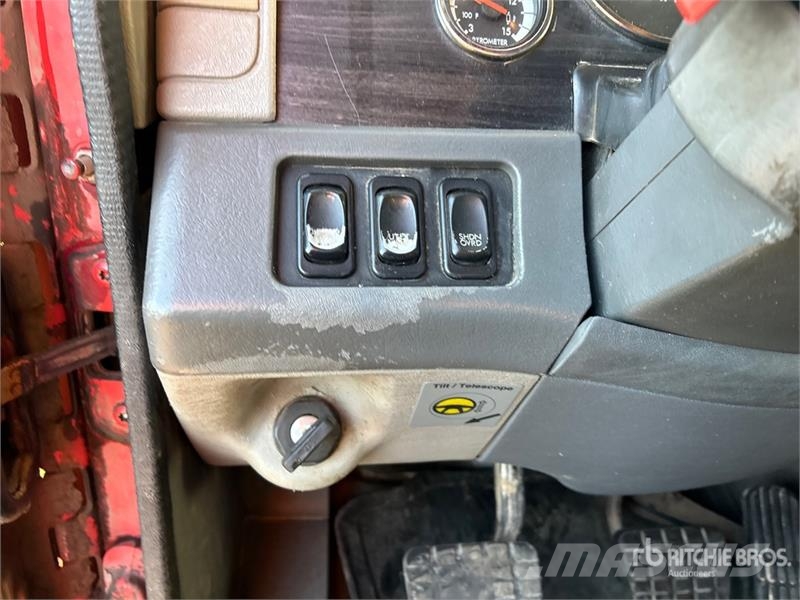 Freightliner Columbia 120 6x4 T/A Sleeper Truck Tractor Седельные тягачи