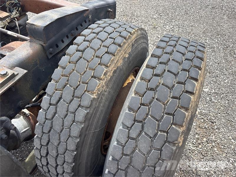 Freightliner Columbia 120 6x4 T/A Day Cab Truck Tractor (Inoper Motrici e Trattori Stradali
