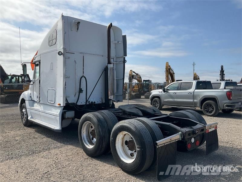Freightliner Columbia 120 6x4 T/A Sleeper Truck Tractor Tegljači