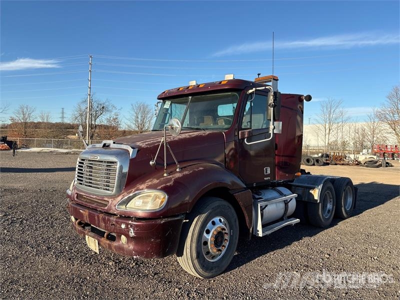 Freightliner Columbia 120 6x4 T/A Day Cab Truck Tractor Naudoti vilkikai