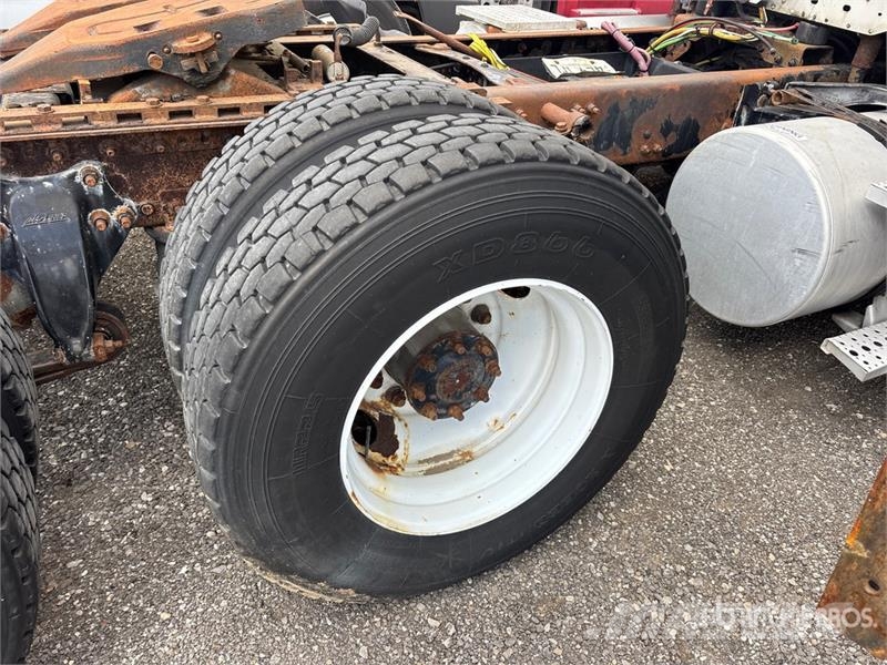 Freightliner Columbia 120 6x4 T/A Day Cab Truck Tractor (Inoper Motrici e Trattori Stradali