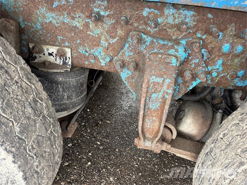 Freightliner Columbia 120 6x4 T/A Dump Truck Tippbil