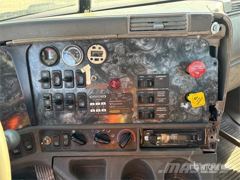 Freightliner Columbia 120 6x4 T/A Day Cab Truck Tractor Naudoti vilkikai