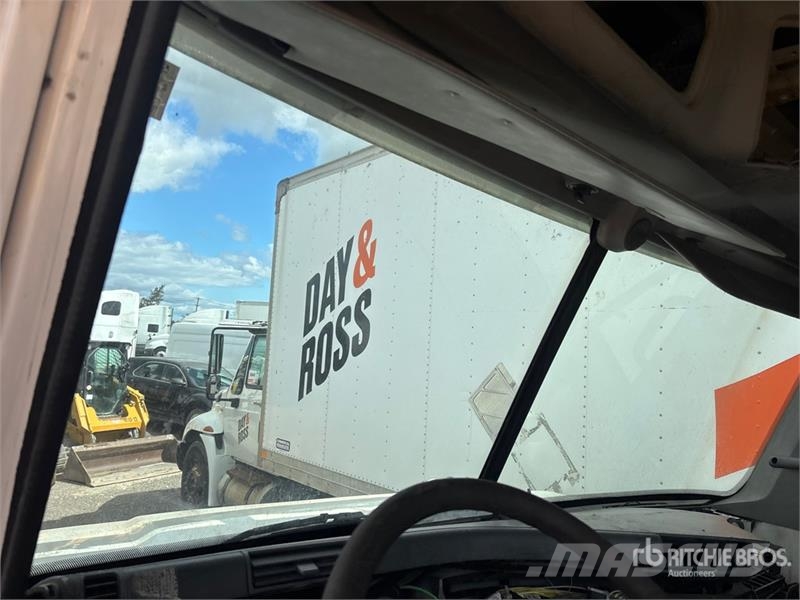 Freightliner Columbia 120 6x4 T/A Day Cab Truck Tractor (Inoper Motrici e Trattori Stradali