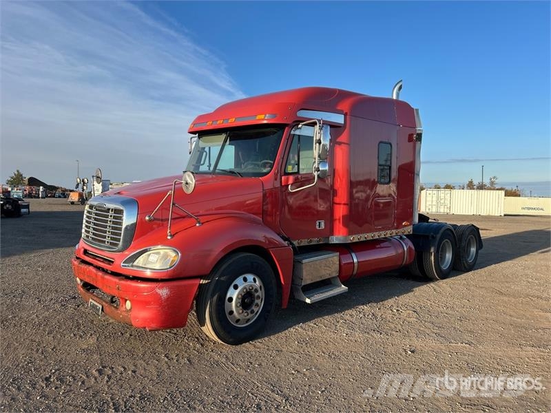 Freightliner Columbia 120 6x4 T/A Sleeper Truck Tractor Седельные тягачи