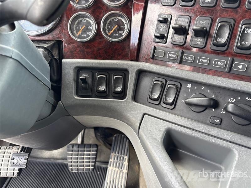 Freightliner Coronado 6x4 T/A Sleeper Truck Tractor (Inoperable Trekkers