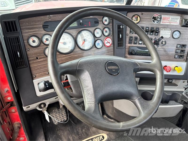 Freightliner Coronado 122 Седельные тягачи