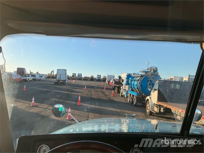 Freightliner Coronado SD122 6x4 T/A Sleeper Truck Tractor Sattelzugmaschinen