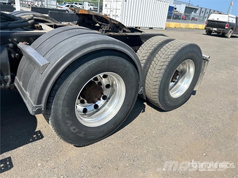 Freightliner Coronado 122SD Prime Movers