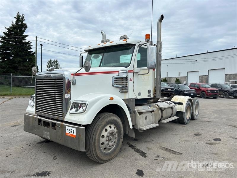 Freightliner Coronado 122SD Nyergesvontatók