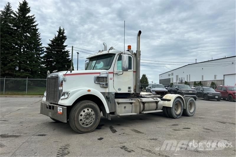 Freightliner Coronado 122SD Nyergesvontatók