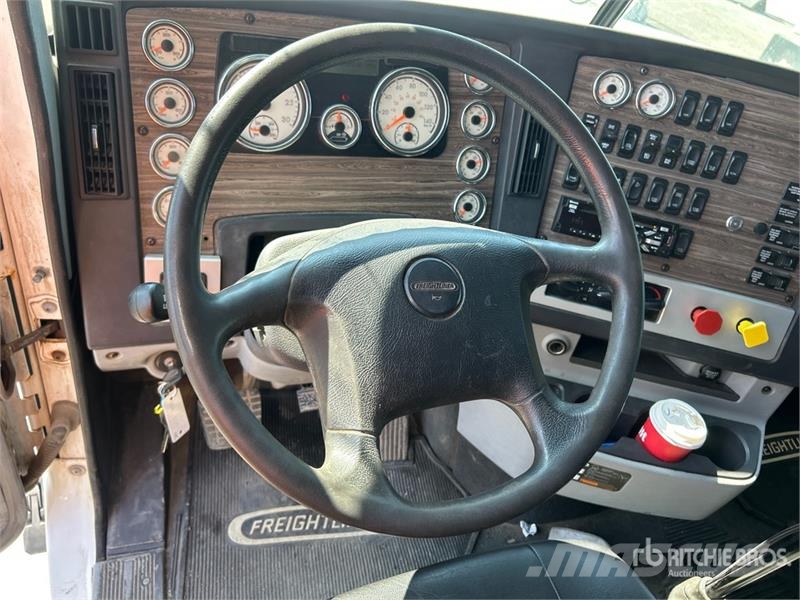 Freightliner Coronado 122SD Prime Movers