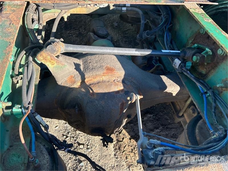 Freightliner Coronado 132 6x4 T/A Sleeper Truck Tractor وحدات الجر