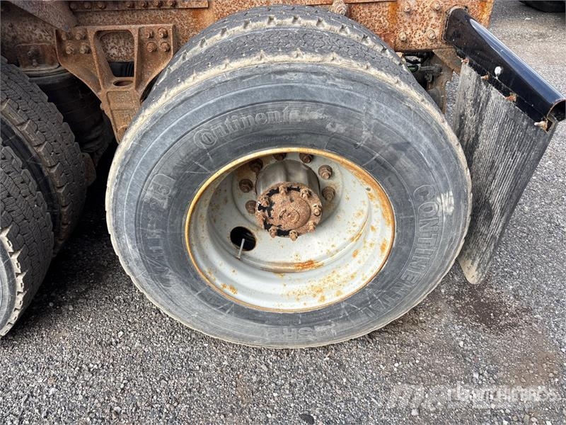 Freightliner Coronado 122 Седельные тягачи