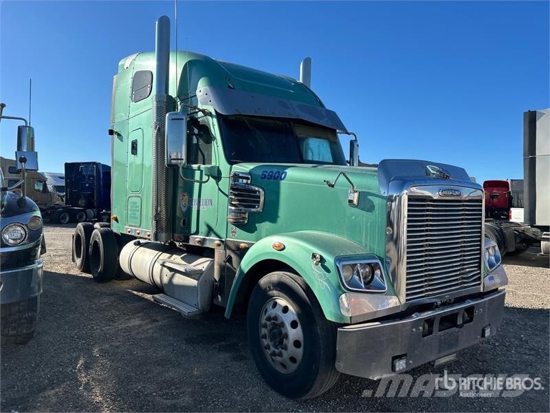 Freightliner Coronado 132 6x4 T/A Sleeper Truck Tractor وحدات الجر