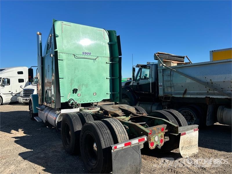 Freightliner Coronado 132 6x4 T/A Sleeper Truck Tractor وحدات الجر